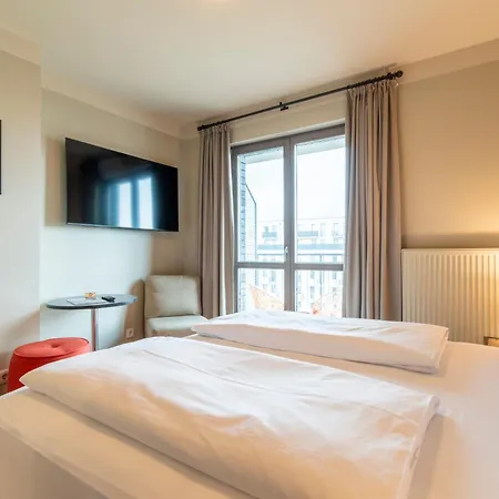 Hotel Mondrian Am Checkpoint Charlie