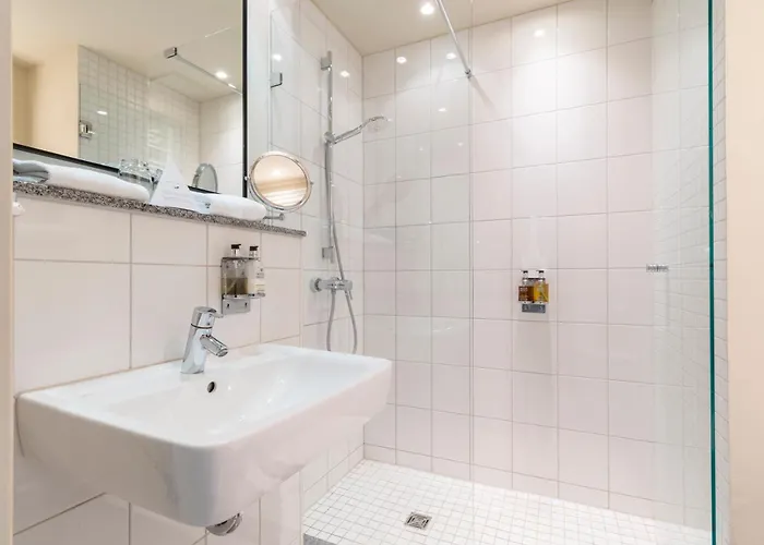 Mondrian Am Checkpoint Charlie