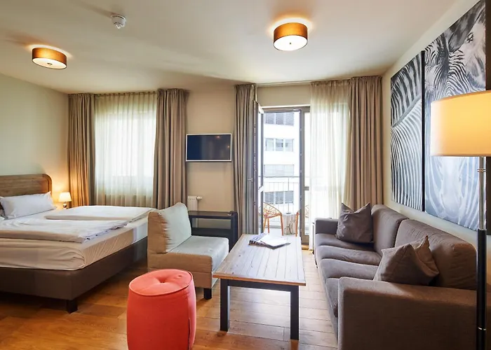 Mondrian Am Checkpoint Charlie Otel