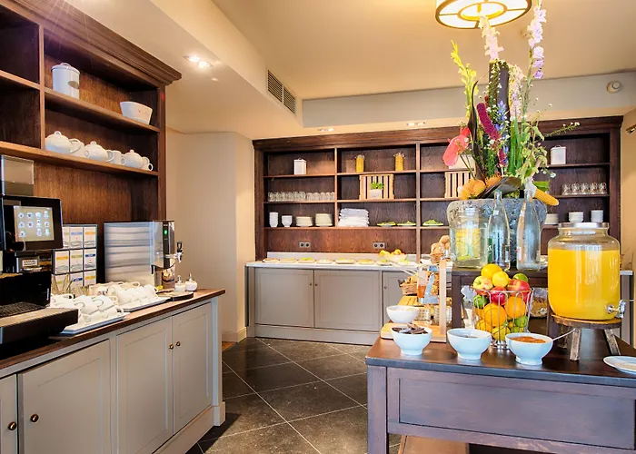 Mondrian Am Checkpoint Charlie Otel 4*