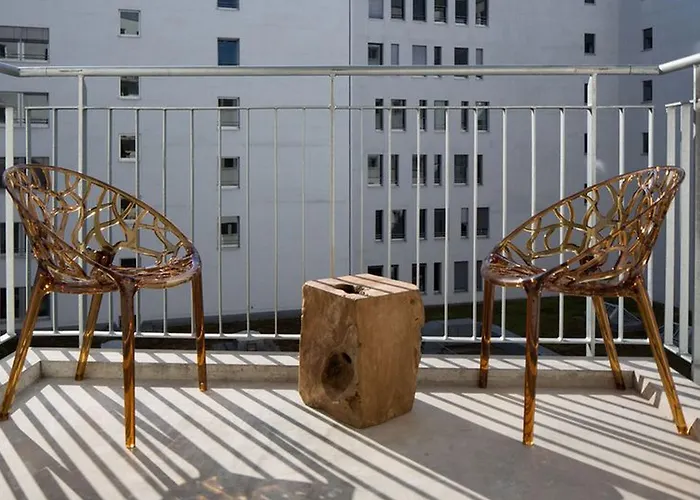 Mondrian Am Checkpoint Charlie 4*