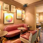 Mondrian Am Checkpoint Charlie 4*