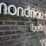 Mondrian Am Checkpoint Charlie Hotel