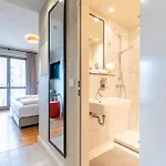 Hotel Mondrian Am Checkpoint Charlie 4*