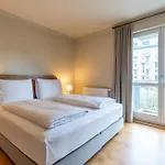 柏林查理边境检查站蒙德里安套房酒店