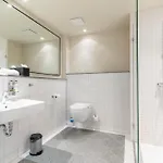 柏林查理边境检查站蒙德里安套房酒店 4* 柏林