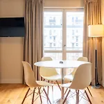 柏林查理边境检查站蒙德里安套房酒店 柏林