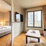 Mondrian Am Checkpoint Charlie Hotel