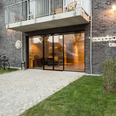 Mondrian Am Checkpoint Charlie Βερολίνο