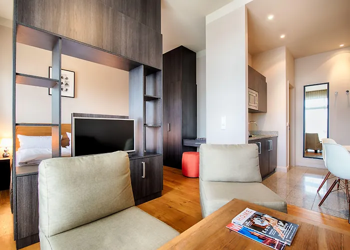 Mondrian Am Checkpoint Charlie Hotel 4*