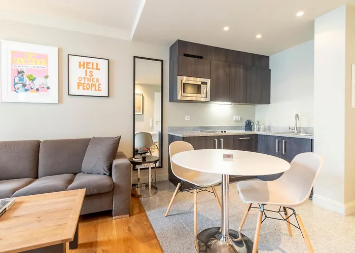 モンドリアン スイーツ アム チェックポイント チャーリー 4*