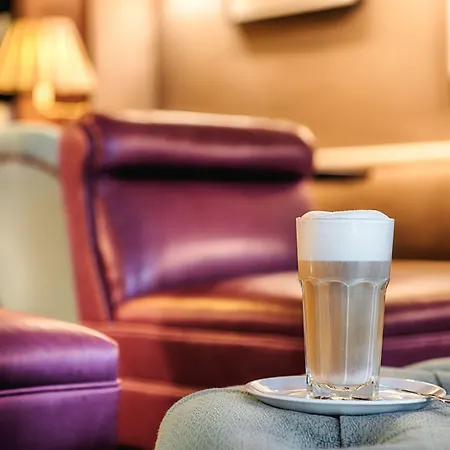 Mondrian Am Checkpoint Charlie Hotel Berlin