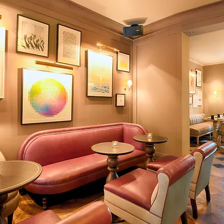 Mondrian Am Checkpoint Charlie 4*