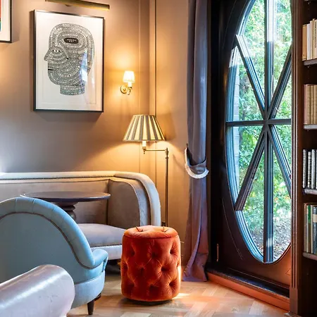 Mondrian Am Checkpoint Charlie Hotel 4*