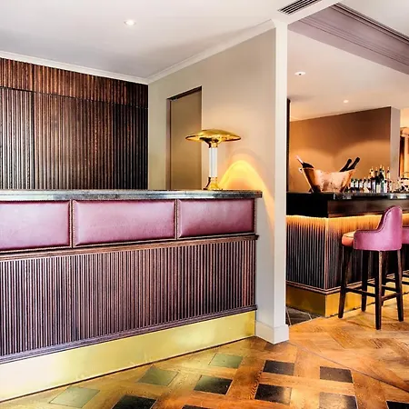 Hotel Mondrian Am Checkpoint Charlie 4*