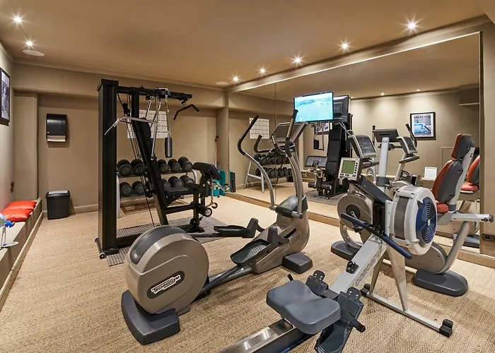 Hotel Mondrian Am Checkpoint Charlie 4*